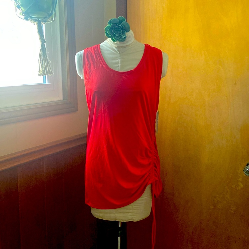 Athleta Scrunchie Rashguard size L red
